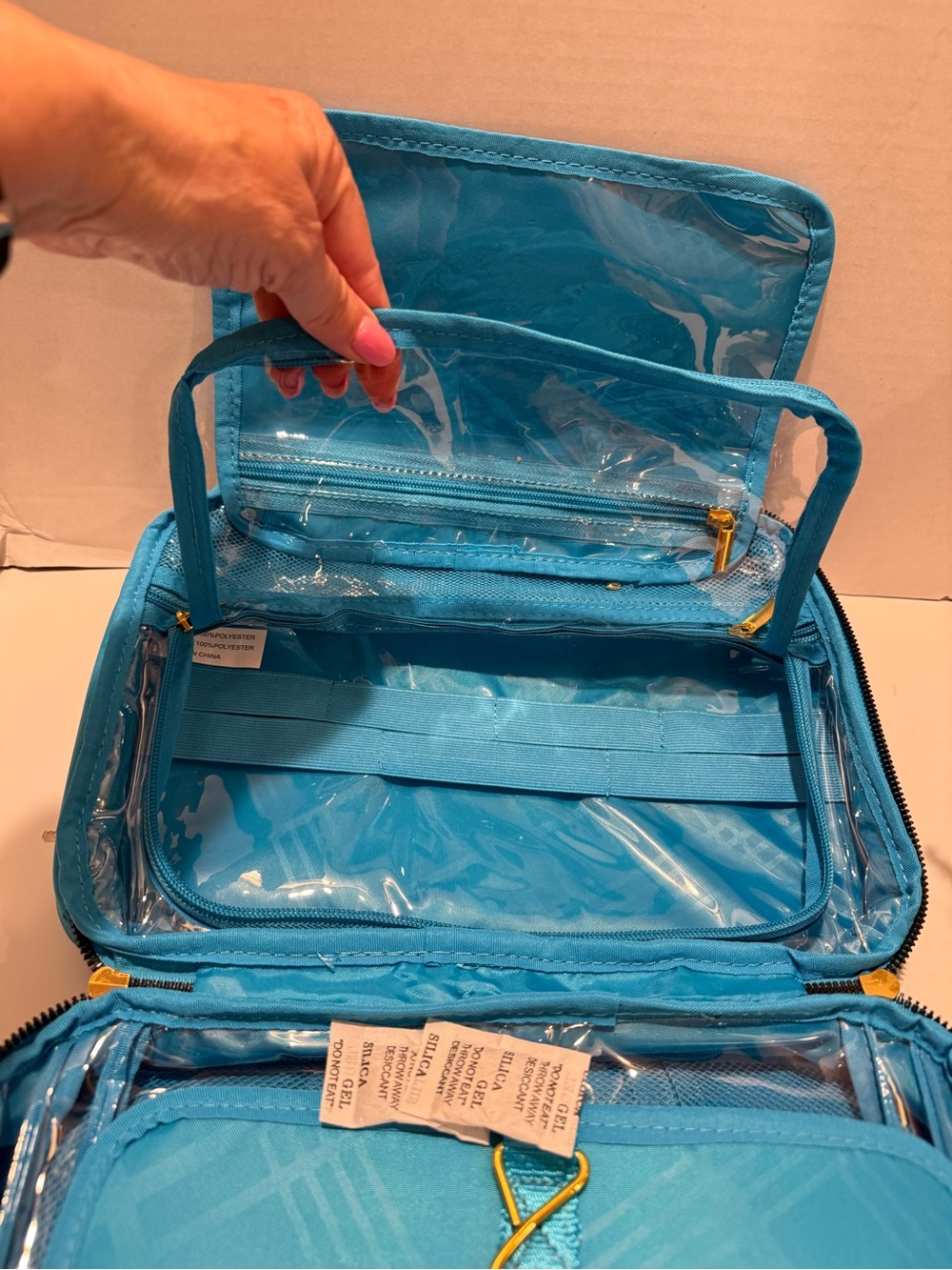 New!! Joy Mangano Turquoise Nylon Cosmetic Case with Gold Hardware - Picture 8 of 16